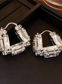 1 Pair Oversized Square Rhinestone Earrings, Fashionable And Sophisticated, Suitable For Commuting, Weddings, Parties And Daily Wear. The Shiny Geometric Ring Earrings Can Elevate Your Professional Attire And Accentuate Your Unique Style. A Perfect Accessory For Brides And Bridesmaids To Add Sparkling Elegance To Wedding Outfits.