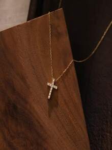 1 件简约几何十字架吊坠项链，镶嵌水钻和链条，适合女士，适合日常佩戴、派对、活动