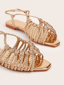 Sandal Wanita Model Flat dengan Motif Anyaman Simpul Berpilin Warna Champagne dan Tekstur Batu, Pola Anyaman Acak dan Tekstur Batu. - Sampanye - View 4