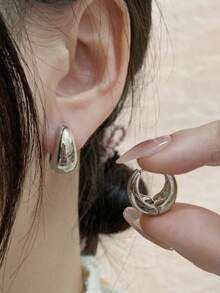 1 Pair Vintage Simple Teardrop Geometric Stud Earrings - Silver - View 5