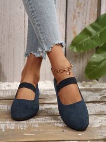 Damskie, wygodne, płaskie, wsuwane buty z gumką i skrzyżowanymi paskami, idealne na co dzień i na wakacje