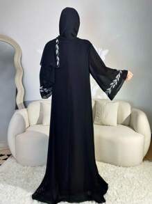 2 piezas de conjunto nuevo de Eid Mubarak que incluyen pañuelo, vestido tradicional árabe Jalabeya con bordado elegante de plumas, bata de moda adecuada para fiestas, ceremonias, vacaciones y uso en casa
