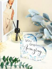 1 pieza Decoración de mariposa de acrílico motivacional "Eres increíble", adorno colgante de acrílico con forma de corazón y decoración de mariposa retro, ideal para regalar a mamás, hermanas, amigas - Accesorio de escritorio motivacional de Navidad y oficina - Adornos acrílicos - Ver 8