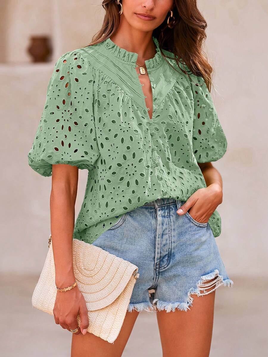 Women's Summer Top Fashion Casual Lantern Short Sleeve V-Neck Button Hollow-Out Lace Embroidery Shirt - 灰綠色 - 查看 1