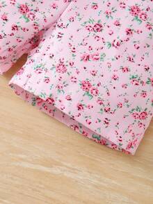 2 件套女婴夏季纯色圆领双层荷叶边盖袖 T 恤 + 花卉印花可调节肩带连体裤短裤套装