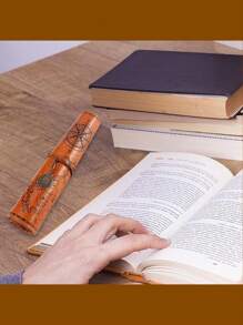 A Unique Map, Nostalgic Retro Pencil Case, Large Capacity Pencil Case, Portable Printed Buckle Pencil Case, PU Leather, Suitable For Cosmetics, Brushes And School Supplies, Cute Simple Creative Map Leather Pencil Case