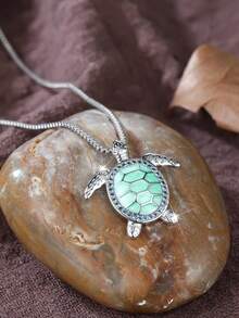 Tsnamer 1 Vintage And Cute Turtle Pendant Necklace, Adorned With Green Enamel And Cubic Zirconia, Perfect For Women And Girls, In A Stylish Nautical Style - Turtle - View 8