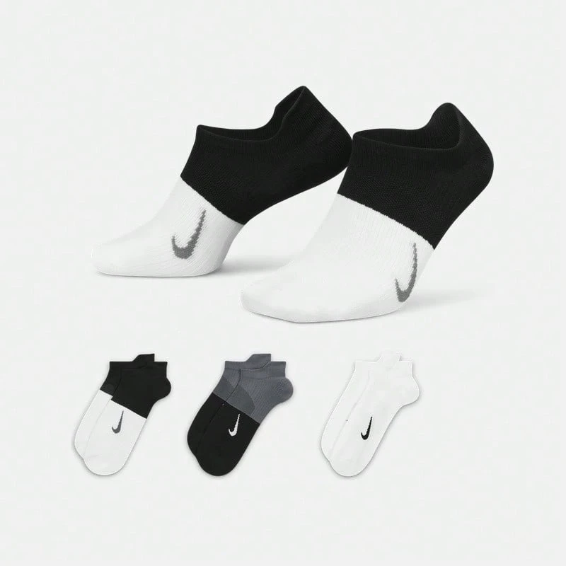 3 Pairs Women's Nike Everyday Plus Lightweight No-Show Socks CV2964-904 - Black - View 1