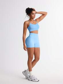 TCVC 女式无缝春夏时尚纯色超弹裸感透明耐磨运动文胸 + 短裤 2 件套。高覆盖减震聚拢衬垫性感细肩带工字背设计。高腰修身蜜桃臀纯色紧身 3 英寸短裤。适合跑步、瑜伽、健身、户外、休闲、娱乐 - 淺藍色 - 查看 6