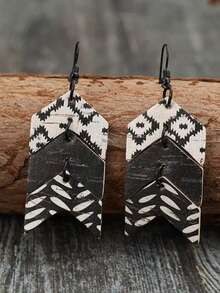 1 Pair Western Style Multilayer Fish Tail Leather Patch Earrings, Retro Design - Multicolor - View 10