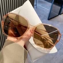 1pc New Stylish Clip-On Fashion Glasses For Prescription Glasses, Women Anti-Glare Driving Eyewear For Summer Beach Vacation,Outdoor,Travel Shades Casual Style Oversized Square Frame For Going Out Outfit,Back To School