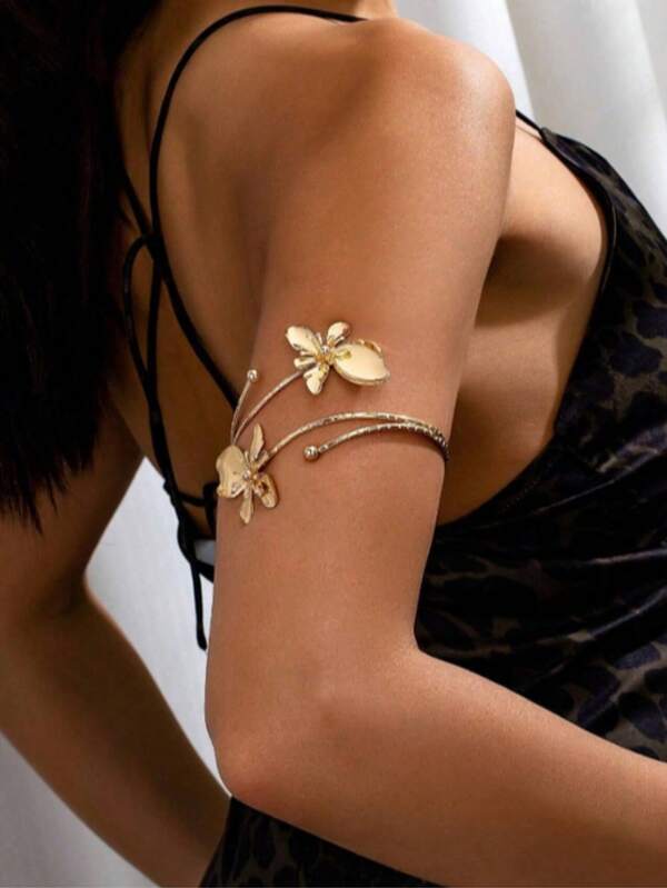 1pc Fashion Exaggerated Creative Minimalist Metal Rhinestone Geometric Floral & Leaf Design Adjustable Bracelet For Women, Suitable For Summer Outings, Stylish Blogger Recommendations, Girlfriend Gift