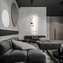 HELLOYOUNG 1 件抽象女性形象墙饰 - 金属墙雕标志。适用于农舍、庭院、门廊、客厅和房间的装饰。它是一款极简主义的线条艺术装饰，具有独特的个性化。