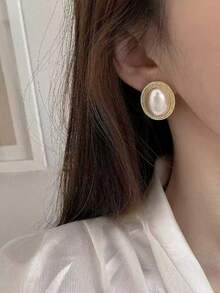 1 对时尚巴洛克珍珠耳环，经典欧式风格，简约韩式设计，百搭耳环 - 金黃色 - 查看 5