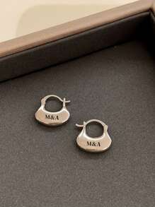 2 Peças Brincos Personalizados Gota de Água, Texto Personalizado, Prata Simples e da Moda, Dourado Elegante e de Luxo, Design de Nicho de Estilo Frio, Material de Cobre, Superfície Prateada, Brincos de Mini Pacote Vazado, Fecho de Orelha de Luxo. Adequado para Mães, Casais e Professores. Combina facilmente com qualquer visual de maquiagem, Dia dos Namorados, Páscoa, Dia da Mãe, Aniversário e Presentes de Aniversário