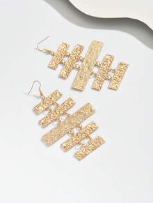 1pc Exaggerated Metallic European & American Style Women Geometric Pendant Earrings, Fashionable Creative Design Daily, Work, Festival Gift, Hip-Hop Street, Versatile - Golden - View 4