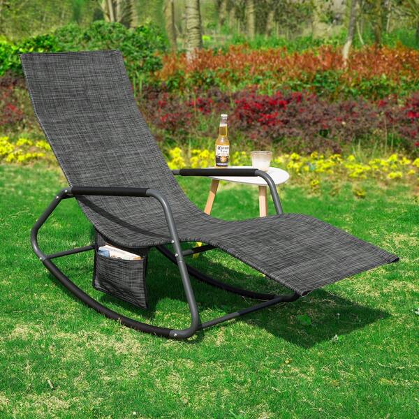SoBuy Schaukelliege Sonnenliege mit Seitentasche Gartenliege Relaxstuhl Schwungliege für Gärten, Höfe, Strände, Balkone Hellgrau bis 120 kg belastbar BHT ca. 145x84x57cm OGS47-HG