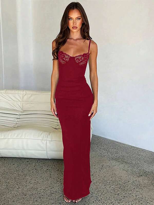 Robe maxi ajustée avec patchwork en dentelle sexy, fines bretelles, pour l'été