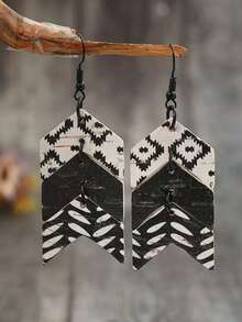 1 Pair Western Style Multilayer Fish Tail Leather Patch Earrings, Retro Design - Multicolor - View 5