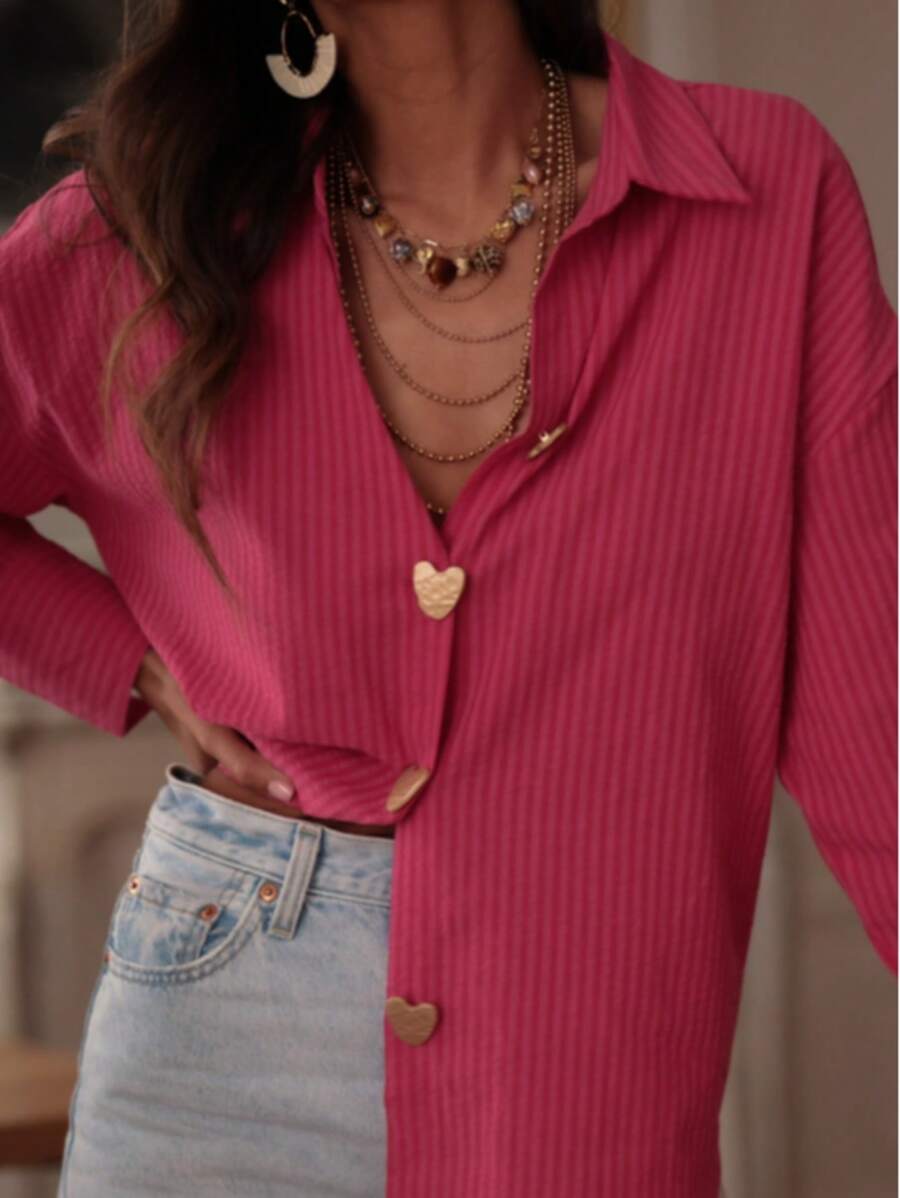 [Loose Silhouette | Minimalist Commuter]Pink Striped Casual Shirt, Gold Heart-Shaped Button Design, Streamlined Tailoring Flatters Figure, Versatile For Work, Casual, And Dates