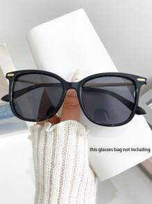 Nouvelle mode classique rétro grandes montures avec branches en métal, verres polyvalents pour femmes et hommes. Convient pour la photographie de rue, les défilés, les tenues décontractées, les voyages, le personnalisation, le quotidien, les fêtes, les vacances, la simplicité, la plage, le lieu de travail, le style pour les vacances d'été à la plage, les sorties extérieures, les voyages