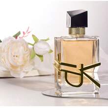 Vanilla Amber Perfume Spray, Vegan Long Lasting Unisex Fragrance For Women And Men, Oriental White Musk And Blackcurrant Scent, 24 Hour Birthday Gift For Her/Him, Date Night And Evening Wear - Gold - View 2