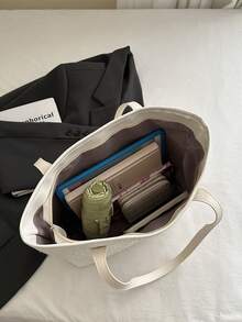 Bolsa de mano grande con estampado de letras, estilo simple y de para mujeres, ideal para uso diario. Nuevo bolso de hombro con patrón de diamantes, para uso en el transporte, de estilo europeo y americano. - Blanco - Ver 7