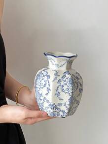 1pc Nordic Style High-End Blue And White Porcelain Ceramic Flower Vase, Minimalist Home Decor, Vase For Floral Arrangement, Photography Props, Gift For Birthday, Party, Boyfriend, Girlfriend