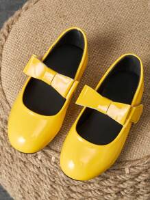 1 Paio di scarpe da principessa in pelle per ragazze, con punta tonda, fiocco plaid, in morbida pelle, scarpe da cerimonia, carine e alla moda per la scuola o l'ufficio, con tacco piatto