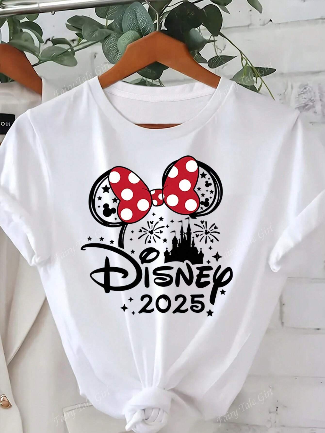 Disney ملابس علوية نسائي قصير الأكمام بطبعة كرتوني...