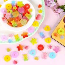 20 Stücke Künstliche Weiche Süßigkeiten - Süße Mini Weiche Quetsch Süßigkeiten, Harz Weiche Süßigkeitenbären, Donut Perlen, Herz Weiche Süßigkeiten, Reizende kleine Katzenpfoten, geeignet für Handyhüllen, Haarclips Dekoration, handgemachte Quetschball Füllungen, Schleim Accessoires, Dekoration, Geburtstagstorte Dekoration, Geschenk für Ferien, Partys, Abschluss, Weihnachtsstrumpfaktion