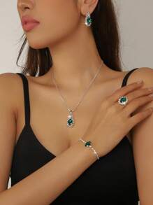 Neues koreanisches elegantes Schmuckset mit tränenförmigen Strass: Halskette, Ohrringe und Ring; luxuriöses minimalistisches Halsketten-Set mit Diamanten, stilvoller und modischer Büro-Lady/Braut Accessoire