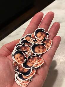 Thiết kế nhãn dán theo yêu cầu - Nhãn dán người và thú cưng - Quà tặng DIY dễ thương cho các cặp đôi, phù hợp cho máy tính xách tay, điện thoại, sổ lưu niệm - Quà sinh nhật cho chủ nuôi thú cưng, Giáng sinh, Ngày Valentine, ảnh cặp đôi, trang trí nhà cửa, quà tặng cá nhân hóa, quà tặng tùy chỉnh, ngôi nhà hài hòa, trang trí nhà cửa phòng khách - chỉ giấy (không có nhãn dán) - Xem 4