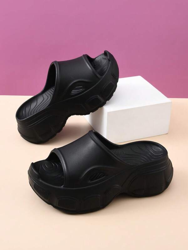 Chinelos femininos de sola grossa, moda verão ao ar livre, sandálias confortáveis de EVA antiderrapantes, adequadas para todas as estações, atividades ao ar livre e praia