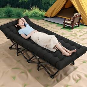 Folding Camping Cot W/Mat For Adults, Heavy Duty Outdoor Bed With Carry Bag,1200 D Layer Oxford Travel Camp Cots Extra Large XXL Folding Camping Bed With Widened Width, Strong Load-Bearing Capacity, Equipped With A Mattress. Maximum Load Capacity Is 700 Pounds. It Is A Sleeping Bed Suitable For Adults. Portable Travel Bed. Outdoor Beach, Garden, Fishing, Vacation, Camping, Hunting Equipment And Facilities.