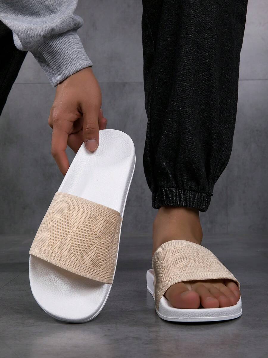 2024 New Style Men's Fashion Personalized Soft Sole Outdoor Beach Slippers, Home Shower Slippers