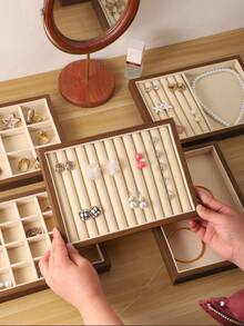 صينية مجوهرات ذات سعة كبيرة من خشب الجوز والمخمل لحفظ الخواتم والأقراط والعقود والأساور، منظم لعرض المجوهرات والتخزين الصيفي، هدية