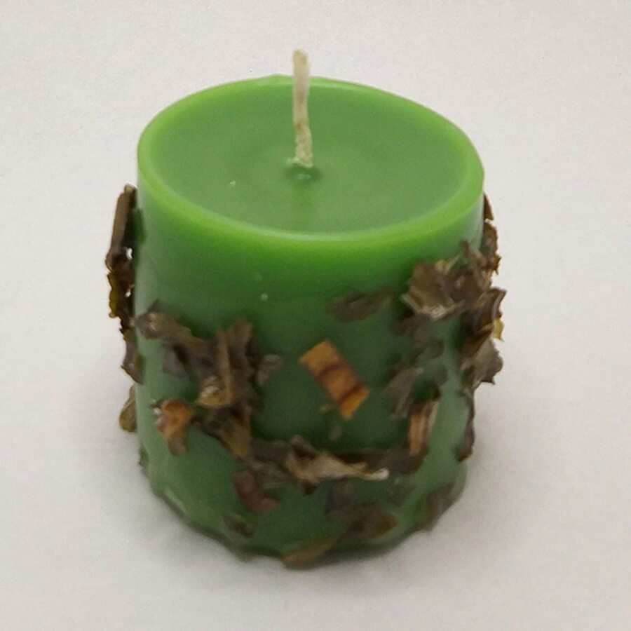 NATURAL RUE CANDLE - KEEP ENVY AWAY - HANDMADE - Green - View 1