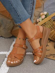 2025 最新春夏人字带聚氨酯防滑厚底厚底凉鞋，时尚妈妈鞋