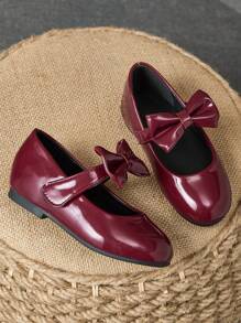 1 Paio di scarpe piatte eleganti e alla moda da principessa in pelle morbida con punta tonda, fiocco e motivo a quadri, adatte per la scuola o occasioni speciali