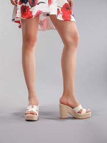 女士亚麻绳厚底露趾夏季度假休闲高跟坡跟防水白色凉鞋，时尚