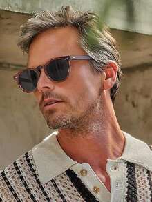 1 Kính thời trang vuông đen đơn giản cổ điển, dành cho nam, thường ngày, kinh doanh, thể thao, tiệc tùng, du lịch, lái xe, câu cá, đạo cụ chụp ảnh, quà tặng lý tưởng - Cùng một phong cách trong nhiều màu sắc - Xem 2