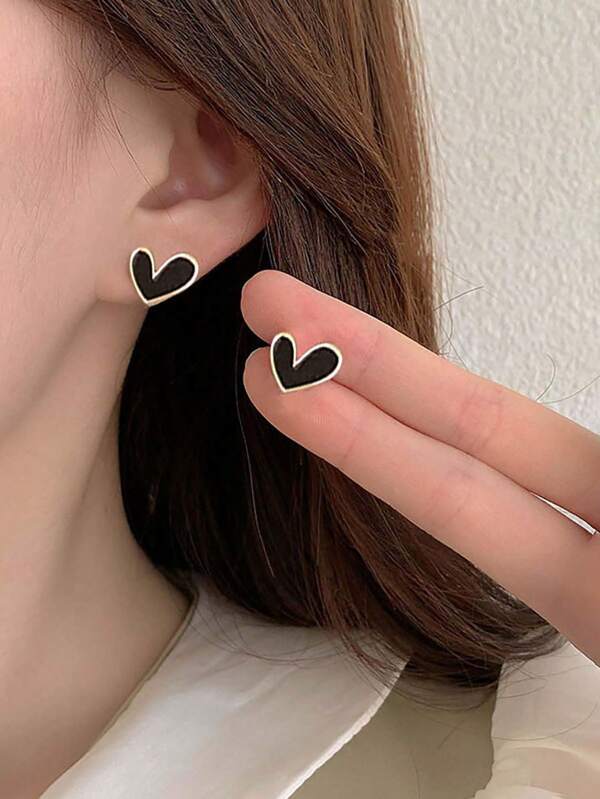 1 pièce Boucles d'oreilles cœur émaillé bohème, clous d'oreilles cœur noirs, petites boucles d'oreilles vintage en forme de cœur, parure de bijoux douce pour femmes et filles