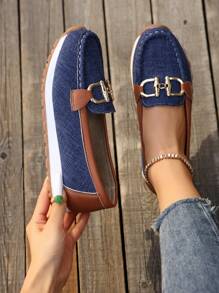 Women's Lychee Grain Embossed Metal Chain Decor Round Toe Soft Bottom Sneakers, Suitable For Sports And Daily Driving, All Season, Black Casual Flat Sports Shoes