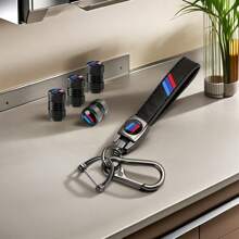 5pcs (1pc Tri-Color Keychain + 4pcs Valve Stem Caps), Fit For Various Vehicle Models, Fashionable Leather Tri-Color Design, Anti-Freeze, Anti-Crack, Metal Clasp Sturdy And Durable, BMW