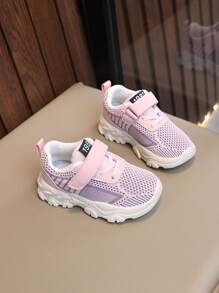 Zapatillas de malla transpirable para niñas, zapatos casuales de malla para niños al por mayor, zapatos de suela blanda para correr, nuevos llegados para primavera/verano 2025