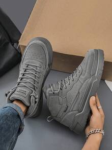 男士时尚字母图案灰色拼接高帮滑板鞋，个性化青年户外日常柔软舒适前系带设计休闲运动鞋 - 灰色 - 查看 7