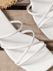 女士流行半圆条纹时尚简约一脚蹬户外纯色清新平底拖鞋