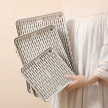 1pc Double-Layer Tilting-Proof Perforated Hamster/Rabbit Litter Box With Drainage Hole, Detachable For Cleaning, Suitable For Small Pets, All Season Use (Not For Adult Large Rabbits)