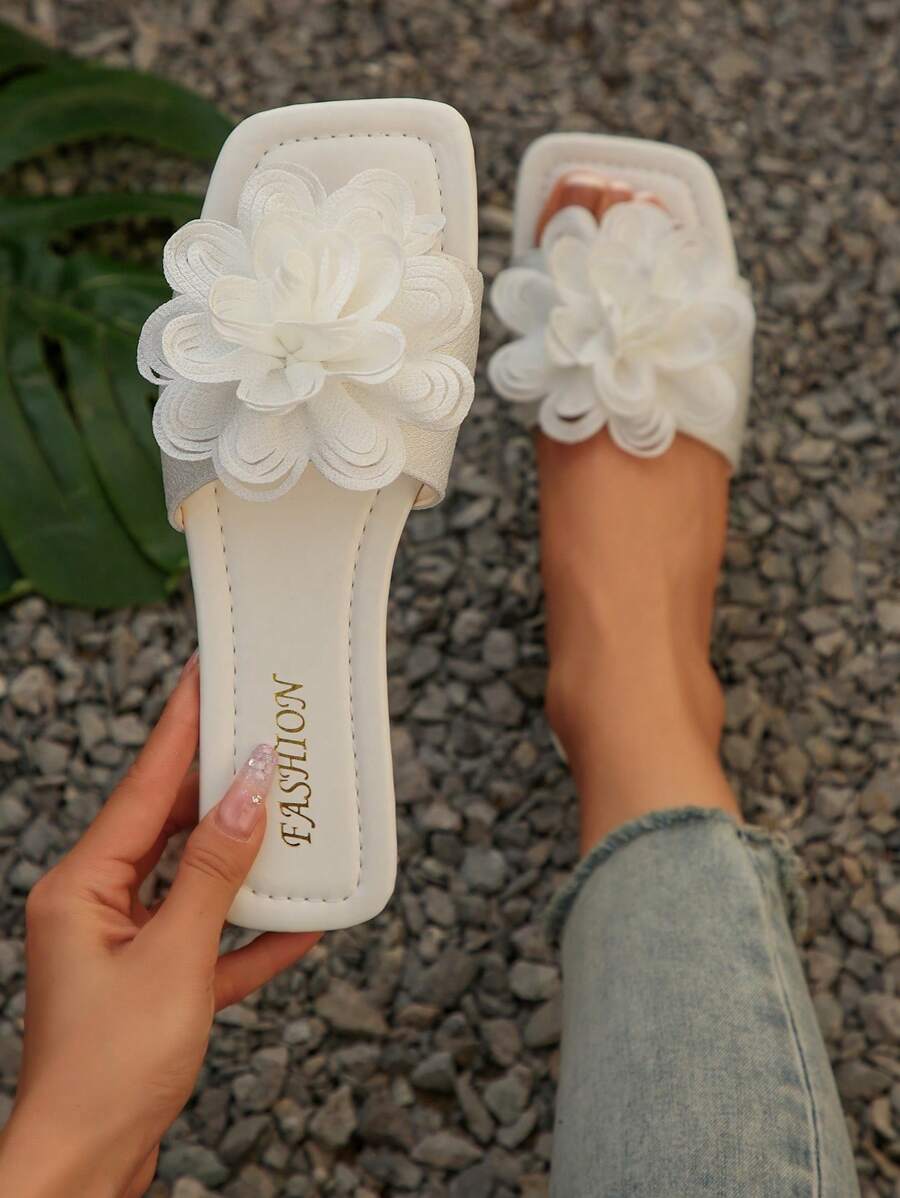 2025 New Wedding Ceremony Beach Wear Ladies Fashionable Bowknot Strap Flat Non-Slip Sandals